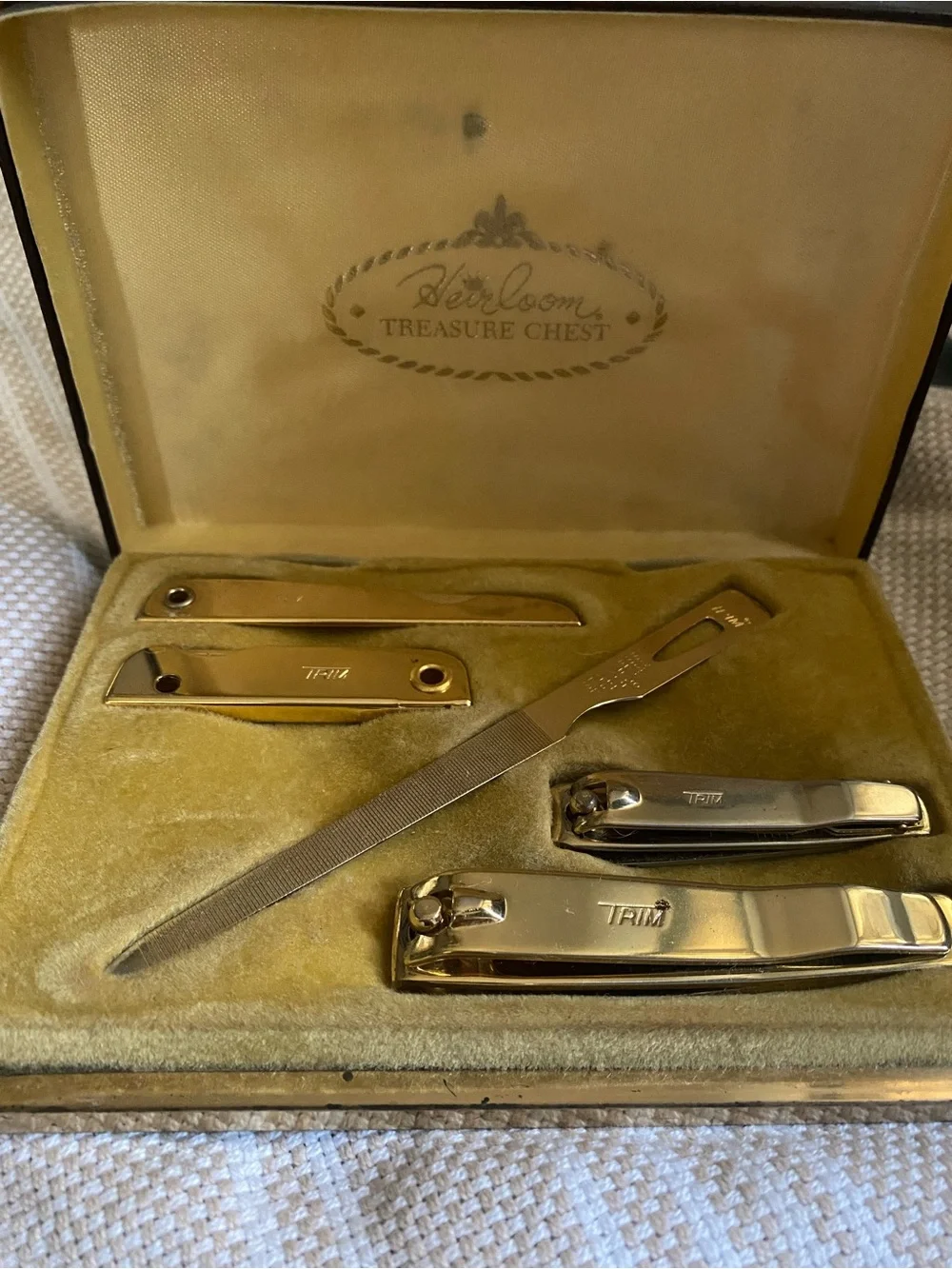 Vintage  1950’s mens manicure set. Heirloom Treasure Chest by Trim